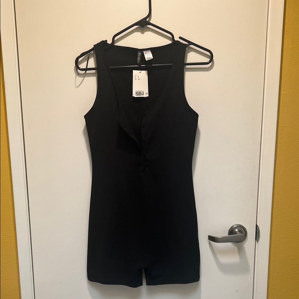 H&M Black Sleeveless Romper